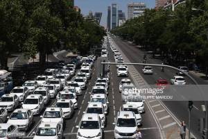 Los taxistas en Madrid bloquean el paseo de la Castellana / Foto: Pierre-Philippe Marcou